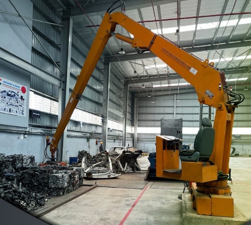 Magnetic Crane - Separate ferrous metals