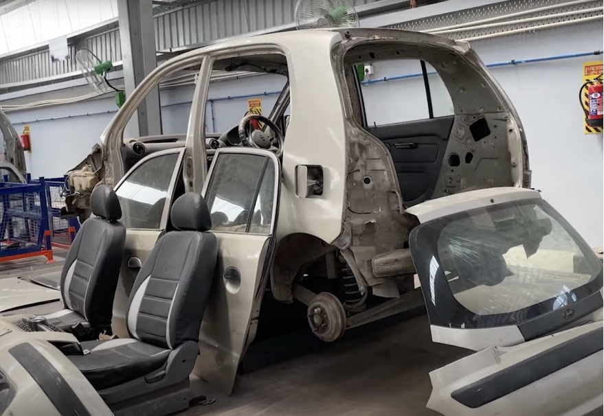 Manual Dismantling - Interiors and parts